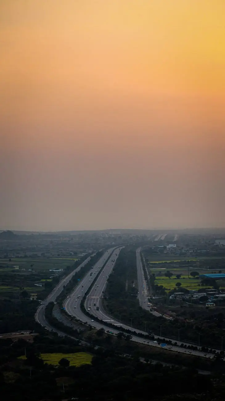 Bharat Future City — Bharat Future City (FCDA Zone) Connectivity: Airports, Expressways, Rail and Metro — Current Status